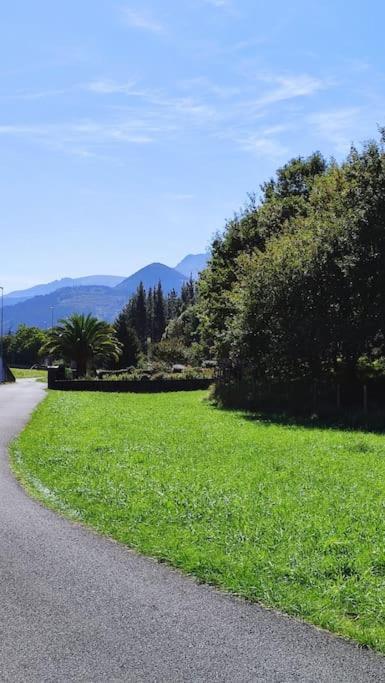 Alojamiento Rural, Jardin, A 25 Minutos De Bilbao, Parking Gratuito Arantzazu Exterior photo