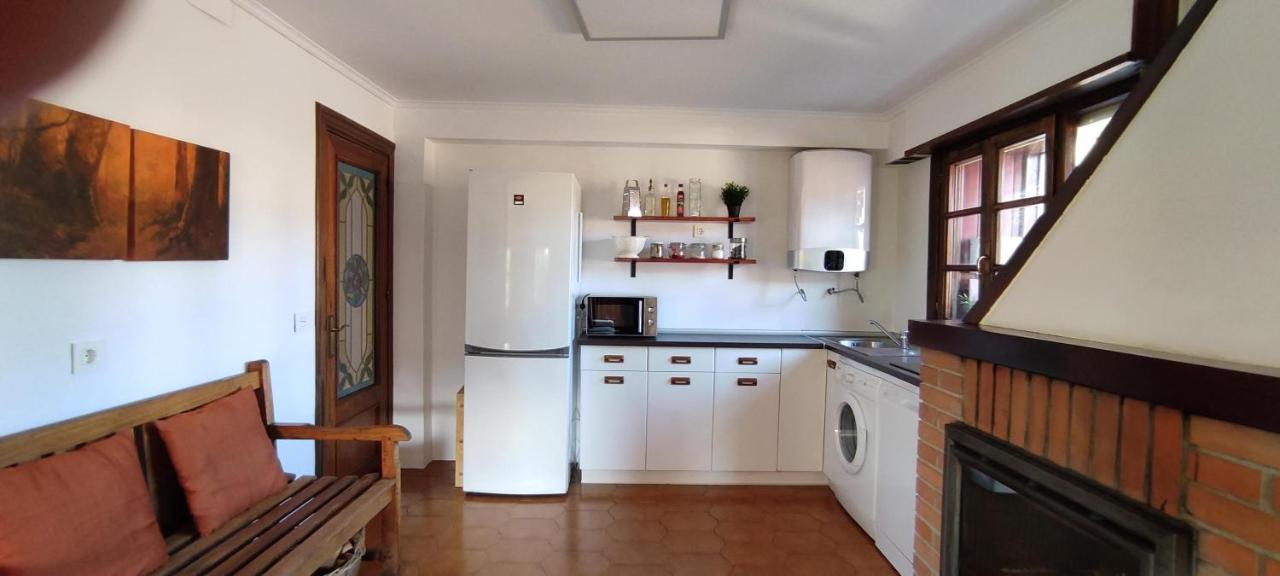 Alojamiento Rural, Jardin, A 25 Minutos De Bilbao, Parking Gratuito Arantzazu Exterior photo